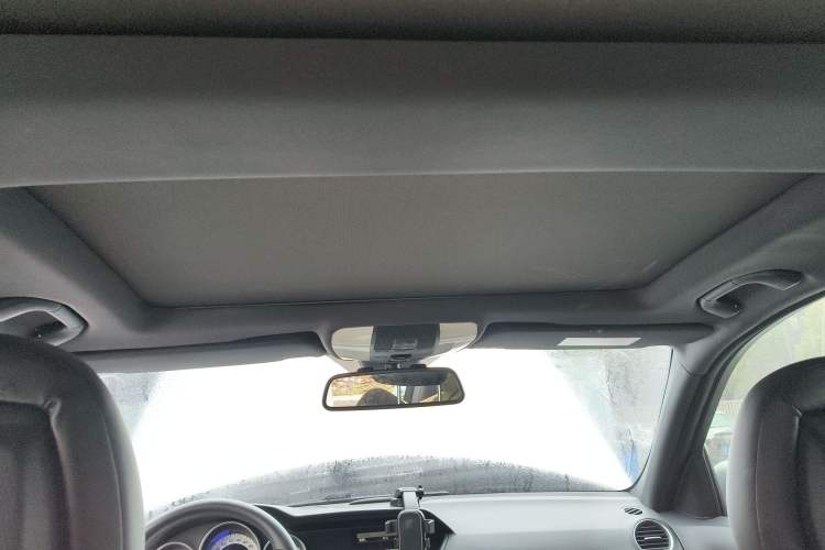 Used Mercedes-Benz C-Class 2011 C 200 Fashion Travel Edition Headliner
