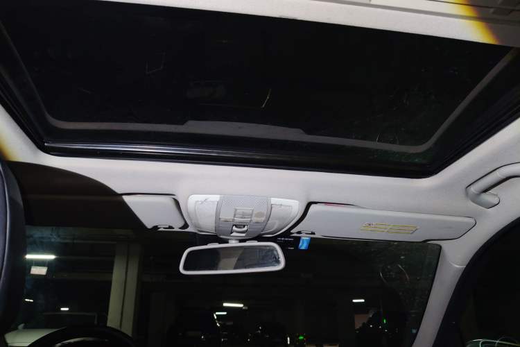 Used Mercedes-Benz C-Class 2011 C 200 CGI Fashion Model Headliner