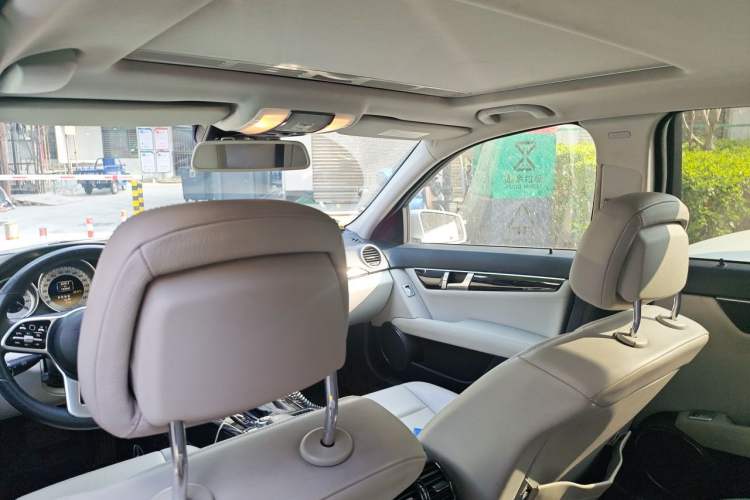 Used Mercedes-Benz C-Class 2011 C 260 CGI Fashion Model Headliner