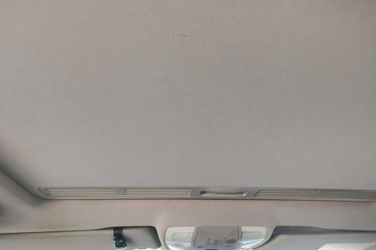Used Mercedes-Benz C-Class 2011 C 180K Classic model Headliner
