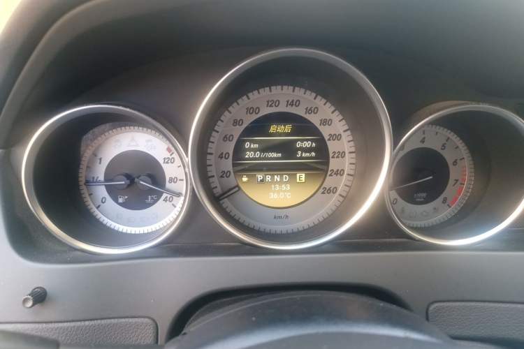 Used Mercedes-Benz C-Class 2011 C 200 CGI Fashion Model Instrument Cluster