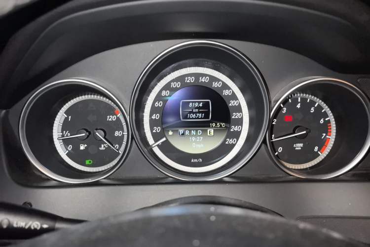 Used Mercedes-Benz C-Class 2011 C 180K Classic model Instrument Cluster