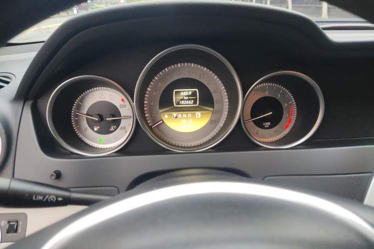 Used Mercedes-Benz C-Class 2011 C 200 Fashion Travel Edition Instrument Cluster