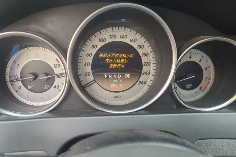 Used Mercedes-Benz C-Class 2011 C 200 CGI Fashion Model Instrument Cluster