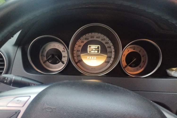 Used Mercedes-Benz C-Class 2011 C 200 CGI Fashion Model Instrument Cluster