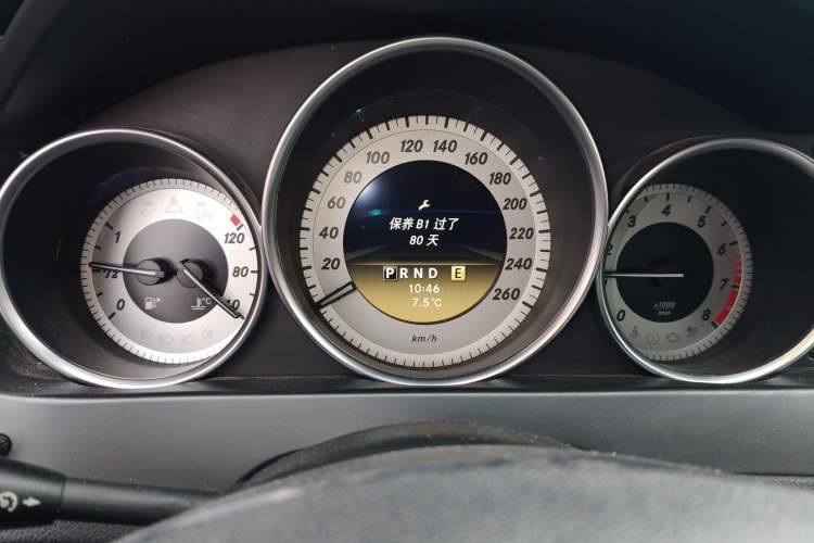 Used Mercedes-Benz C-Class 2011 C 200 CGI Fashion Model Instrument Cluster