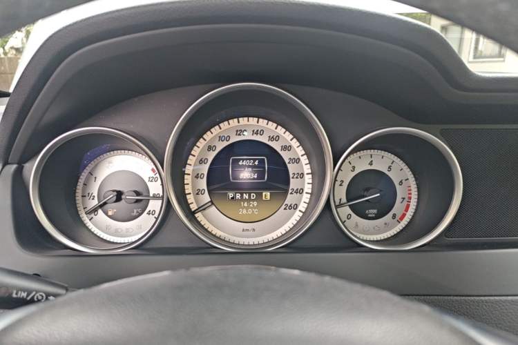 Used Mercedes-Benz C-Class 2011 C 200 CGI Fashion Model Instrument Cluster