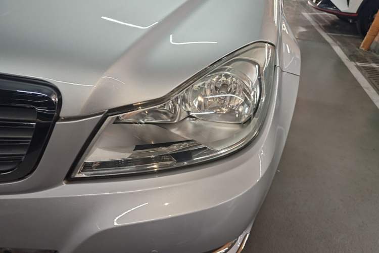 Used Mercedes-Benz C-Class 2011 C 200 CGI Elegant Model Left Front Headlight