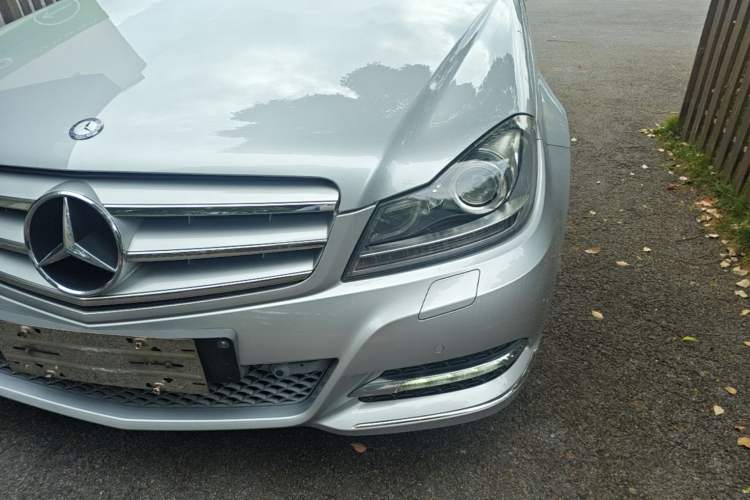 Used Mercedes-Benz C-Class 2011 C 200 CGI Fashion Model Left Front Headlight