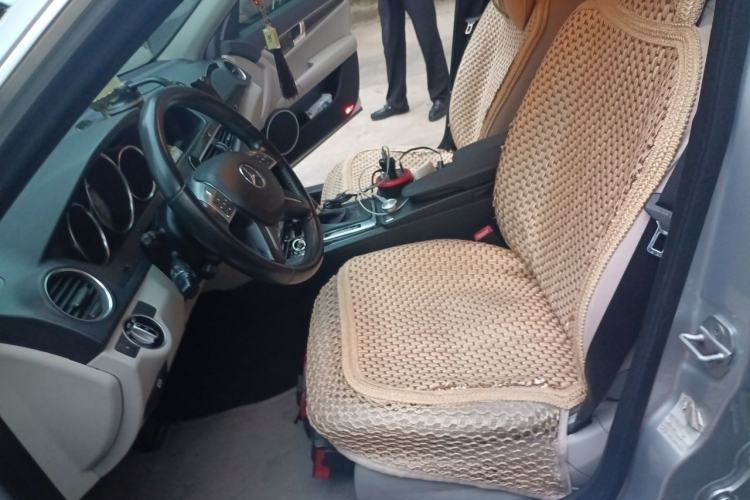 Used Mercedes-Benz C-Class 2011 C 200 CGI Fashion Model Left Front Seat
