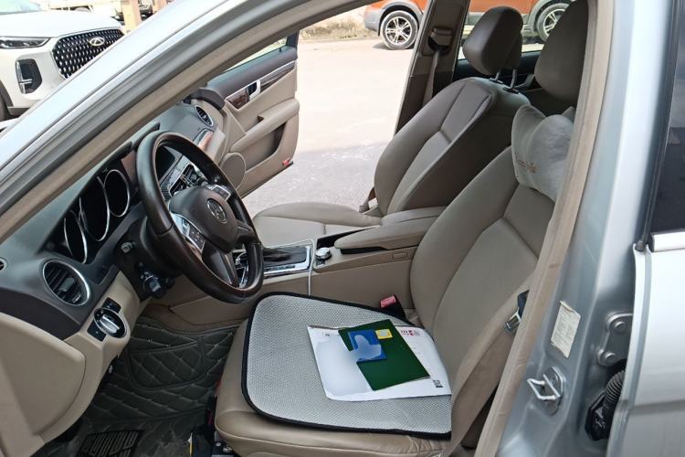 Used Mercedes-Benz C-Class  Left Front Seat