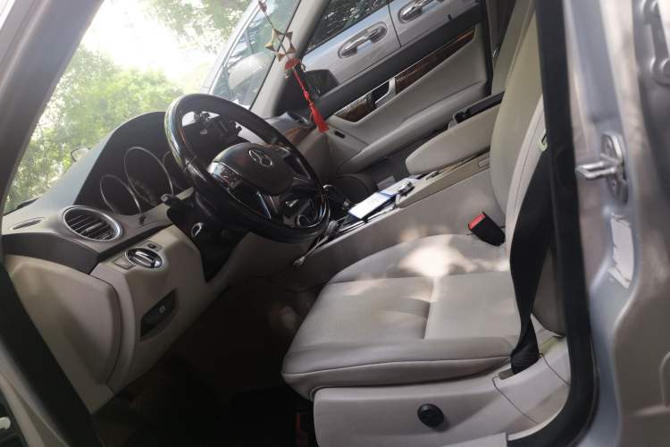 Used Mercedes-Benz C-Class 2011 C 200 CGI Elegant Model Left Front Seat