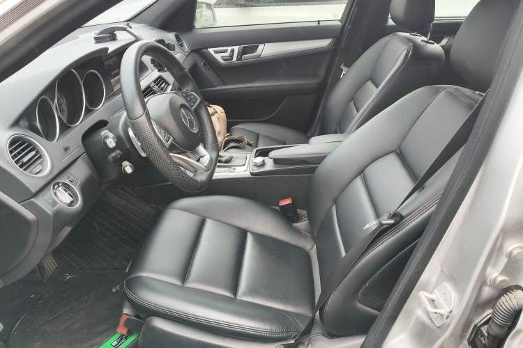 Used Mercedes-Benz C-Class 2011 C 200 Fashion Travel Edition Left Front Seat
