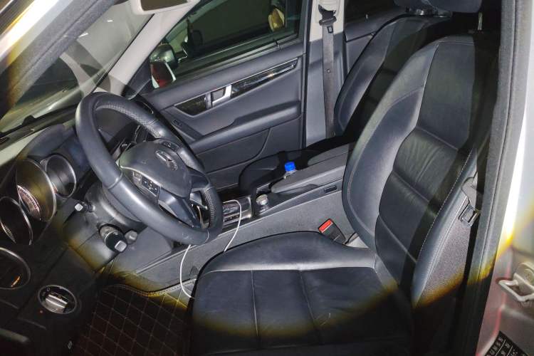 Used Mercedes-Benz C-Class 2011 C 200 CGI Fashion Model Left Front Seat