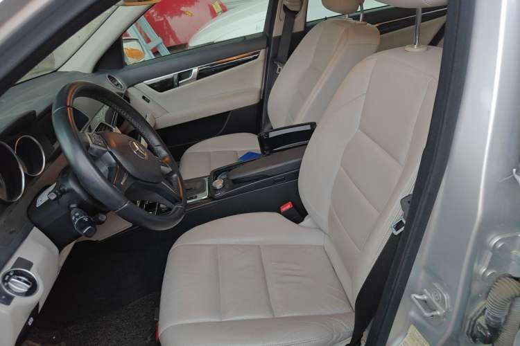 Used Mercedes-Benz C-Class 2011 C 200 CGI Fashion Model Left Front Seat