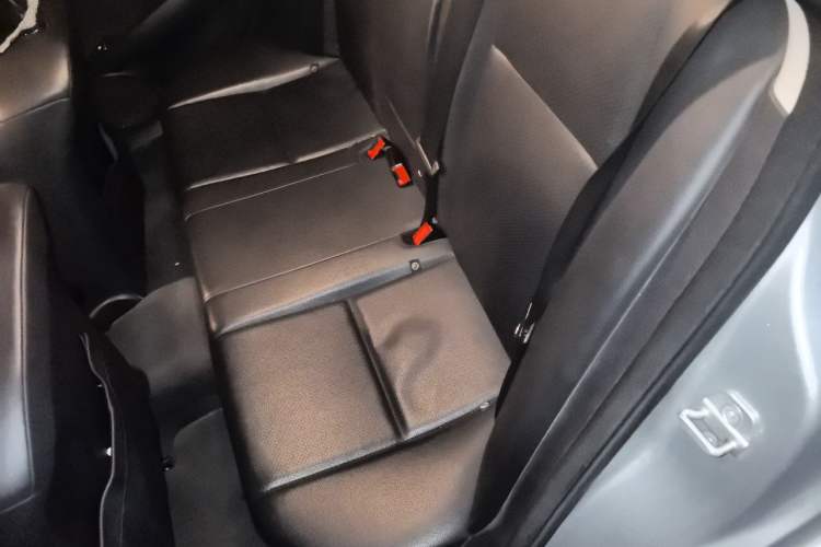 Used Mercedes-Benz C-Class 2011 C 180K Classic model Left Rear Seat