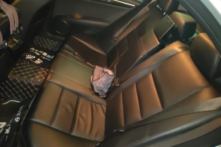Used Mercedes-Benz C-Class 2011 C 200 CGI Fashion Model Left Rear Seat