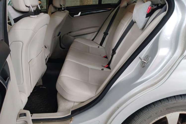Used Mercedes-Benz C-Class 2011 C 180K Classic model Left Rear Seat