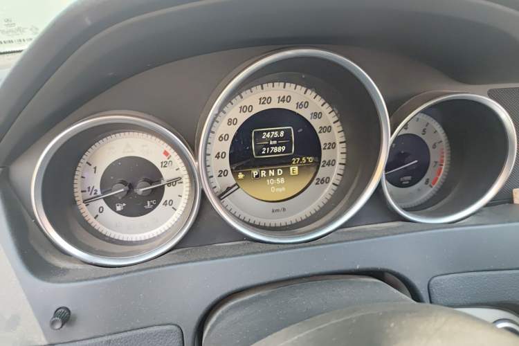 Used Mercedes-Benz C-Class 2011 C 200 CGI Fashion Model Odometer Close Up