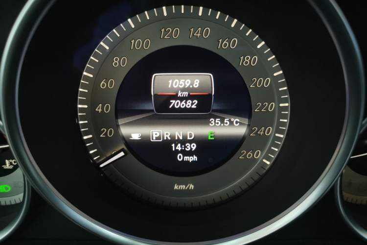 Used Mercedes-Benz C-Class 2011 C 200 Fashion Travel Edition Odometer Close Up