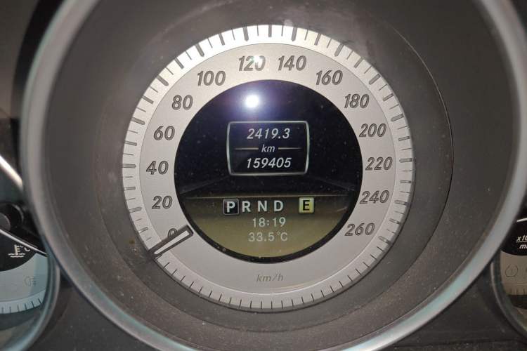 Used Mercedes-Benz C-Class 2011 C 200 CGI Fashion Model Odometer Close Up