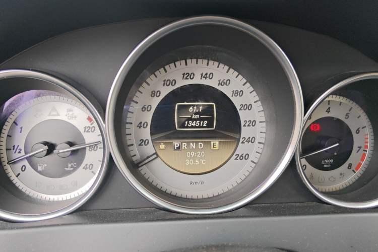 Used Mercedes-Benz C-Class 2011 C 300 Fashion Model Odometer Close Up