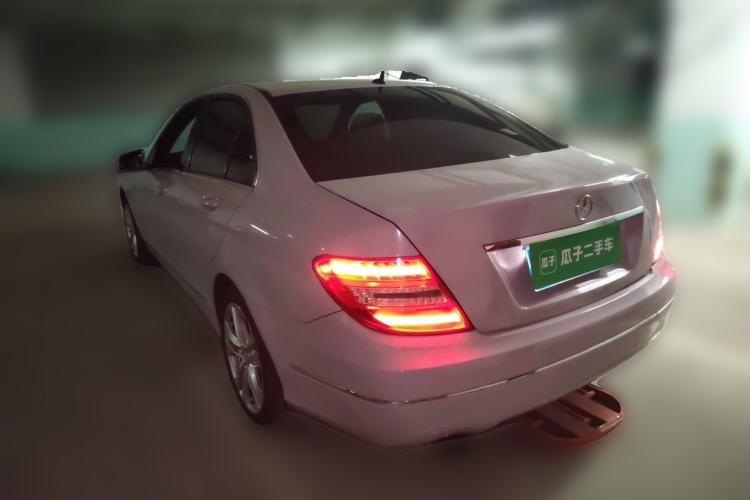Used Mercedes-Benz C-Class 2011 C 200 CGI Fashion Model Rear Left 45 Deg