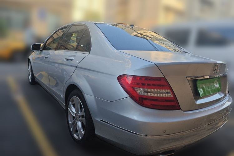 Used Mercedes-Benz C-Class 2011 C 200 CGI Fashion Model Rear Left 45 Deg