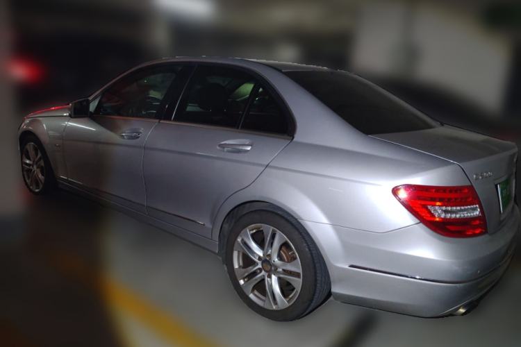 Used Mercedes-Benz C-Class 2011 C 200 CGI Fashion Model Rear Left 45 Deg