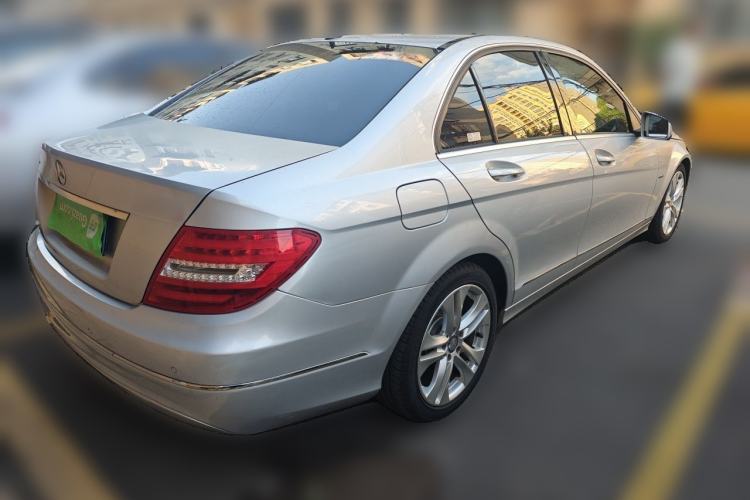 Used Mercedes-Benz C-Class 2011 C 200 CGI Fashion Model Rear Right 45 Deg