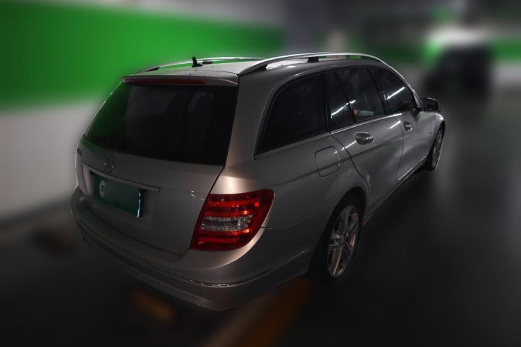 Used Mercedes-Benz C-Class 2011 C 200 Fashion Travel Edition Rear Right 45 Deg