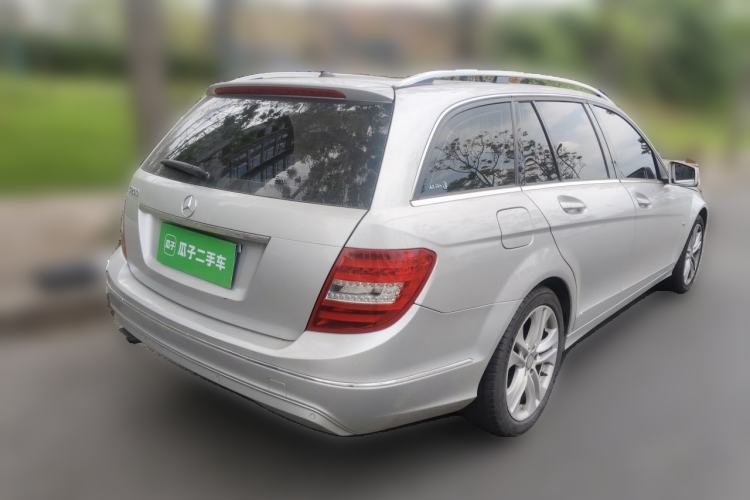 Used Mercedes-Benz C-Class 2011 C 200 Fashion Travel Edition Rear Right 45 Deg