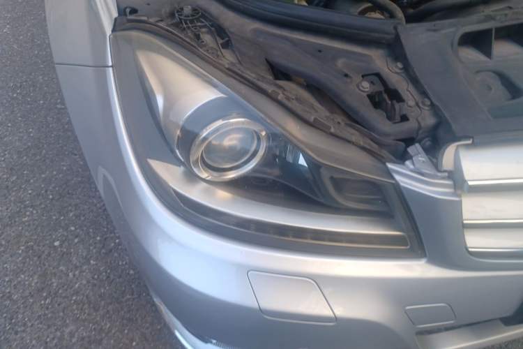 Used Mercedes-Benz C-Class 2011 C 200 CGI Fashion Model Right Front Headlight