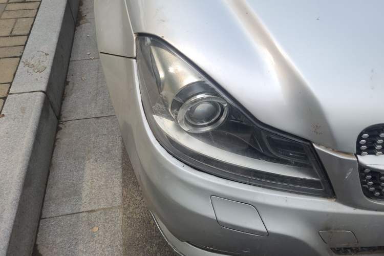 Used Mercedes-Benz C-Class 2011 C 200 CGI Fashion Model Right Front Headlight