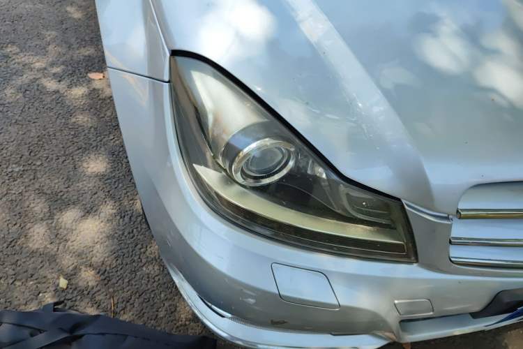Used Mercedes-Benz C-Class 2011 C 200 CGI Fashion Model Right Front Headlight