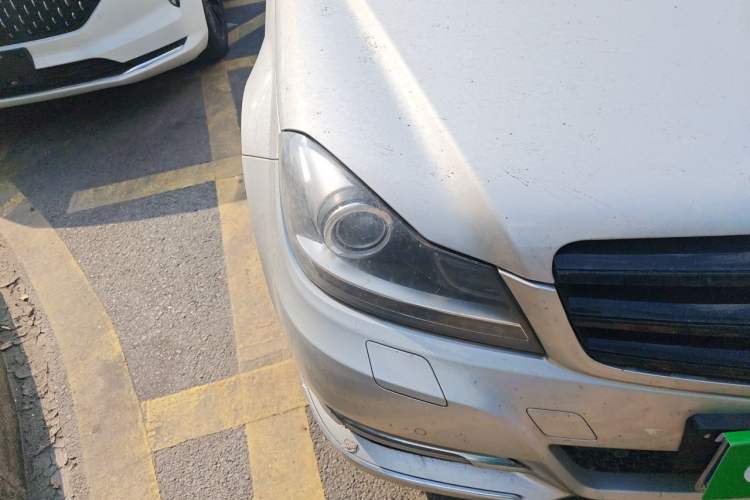 Used Mercedes-Benz C-Class 2011 C 260 CGI Fashion Model Right Front Headlight