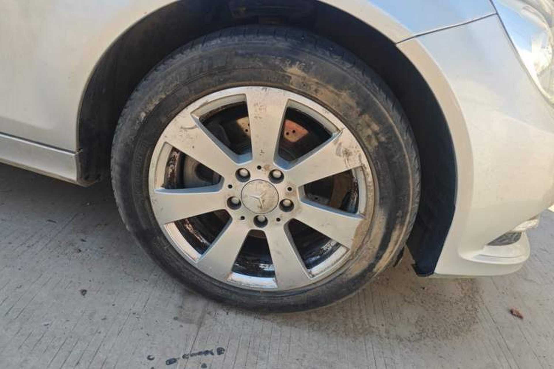 Used Mercedes-Benz C-Class 2011 C 180K Classic model Right Front Wheel Hub