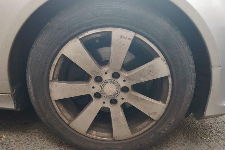 Used Mercedes-Benz C-Class 2011 C 180K Classic model Right Front Wheel Hub
