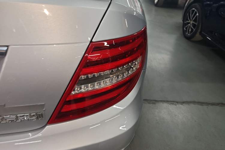Used Mercedes-Benz C-Class 2011 C 200 CGI Elegant Model Right Rear Taillight