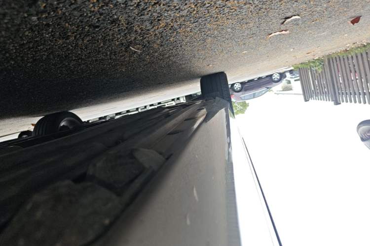 Used Mercedes-Benz C-Class 2011 C 200 CGI Fashion Model Right Side Sill