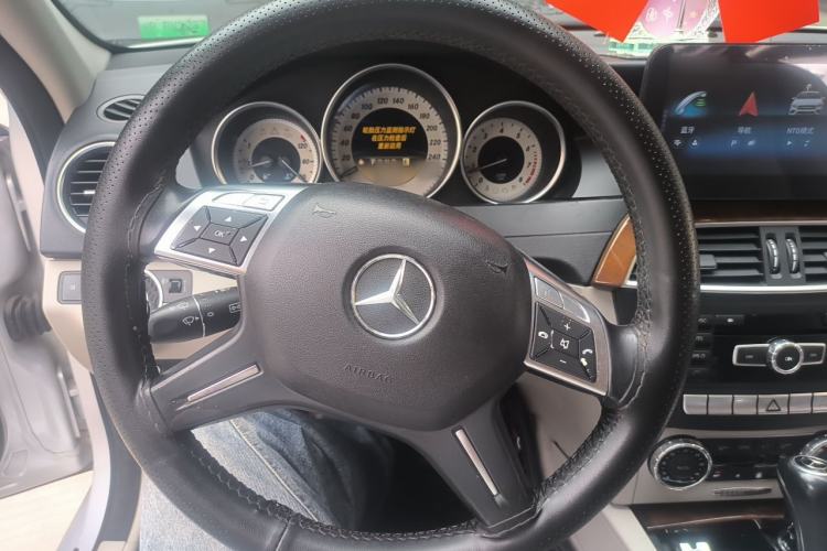 Used Mercedes-Benz C-Class 2011 C 200 CGI Elegant Model Steering Wheel