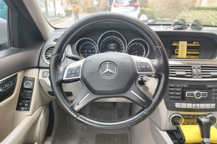 Used Mercedes-Benz C-Class 2011 C 180K Classic model Steering Wheel