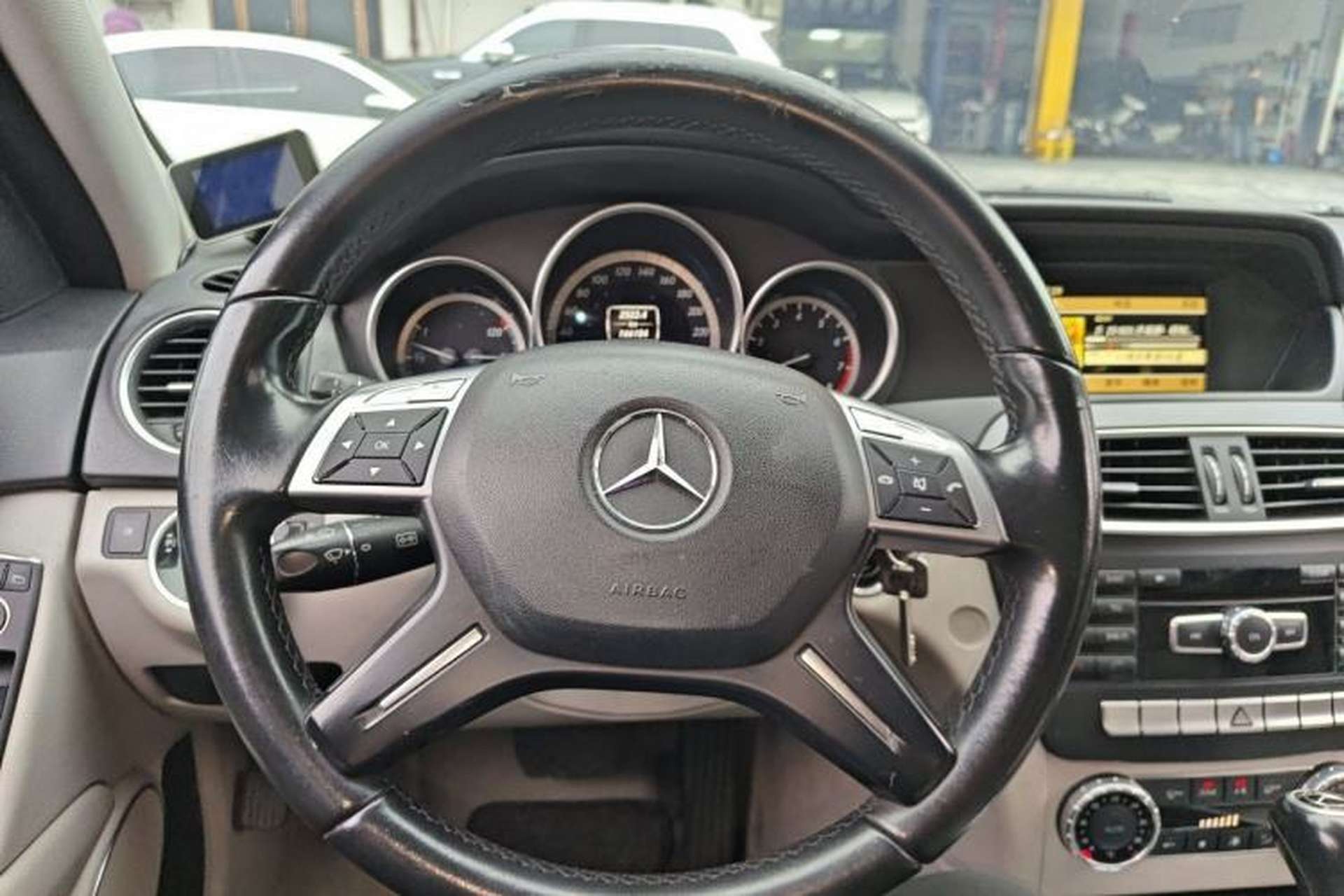 Used Mercedes-Benz C-Class 2011 C 180K Classic model Steering Wheel