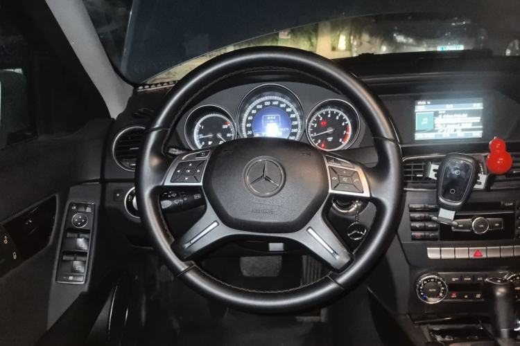 Used Mercedes-Benz C-Class 2011 C 180K Classic model Steering Wheel