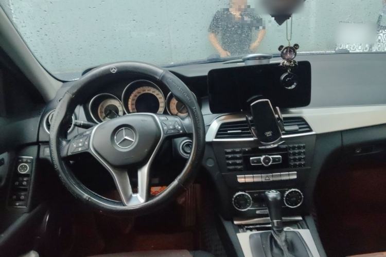 Used Mercedes-Benz C-Class 2011 C 200 Fashion Travel Edition Steering Wheel