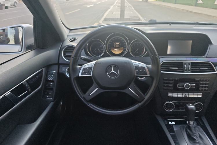 Used Mercedes-Benz C-Class 2011 C 180K Classic model Steering Wheel