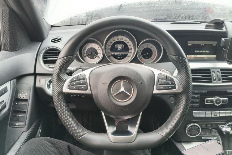 Used Mercedes-Benz C-Class 2011 C 200 Fashion Travel Edition Steering Wheel