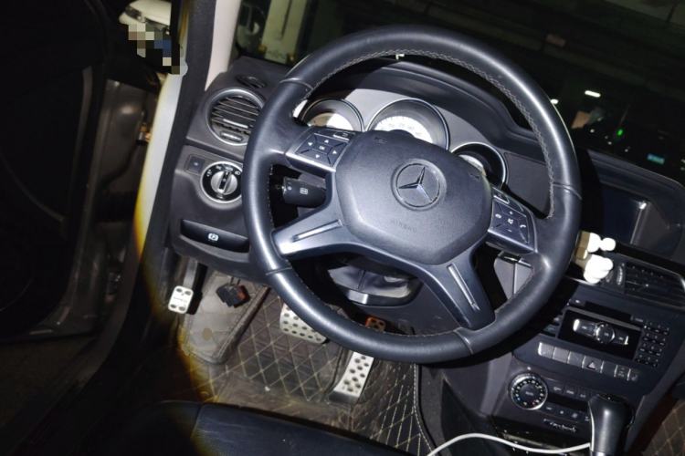 Used Mercedes-Benz C-Class 2011 C 200 CGI Fashion Model Steering Wheel