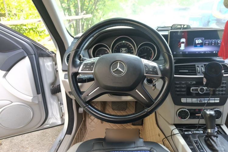 Used Mercedes-Benz C-Class 2011 C 180K Classic model Steering Wheel