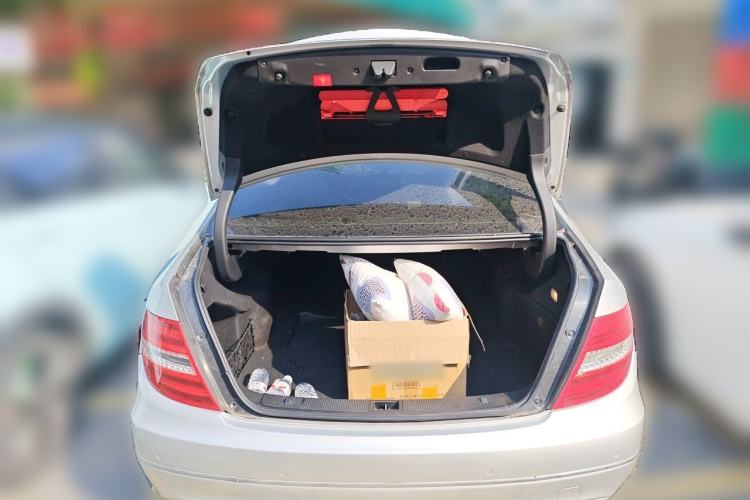 Used Mercedes-Benz C-Class 2011 C 260 CGI Fashion Model Trunk